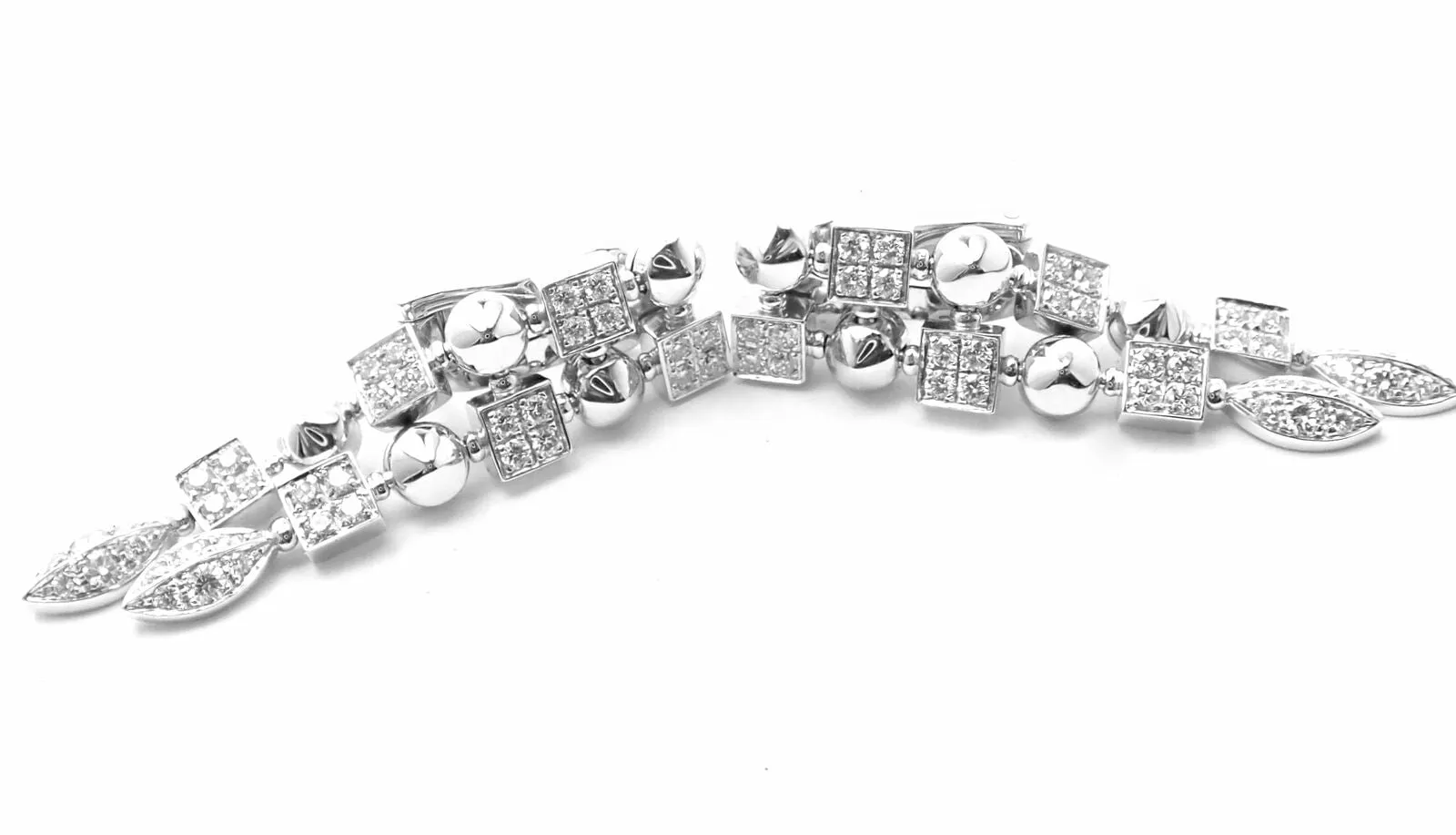 Authentic! Bulgari Bvlgari Lucea 18k White Gold Diamond Long Drop Earrings