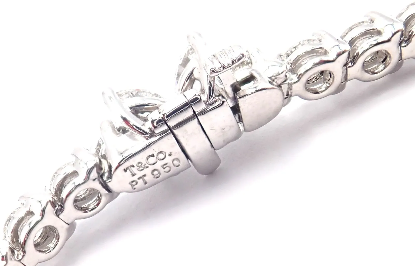 Authentic! Tiffany & Co Victoria Platinum 4.49ct Diamond Line Tennis Bracelet