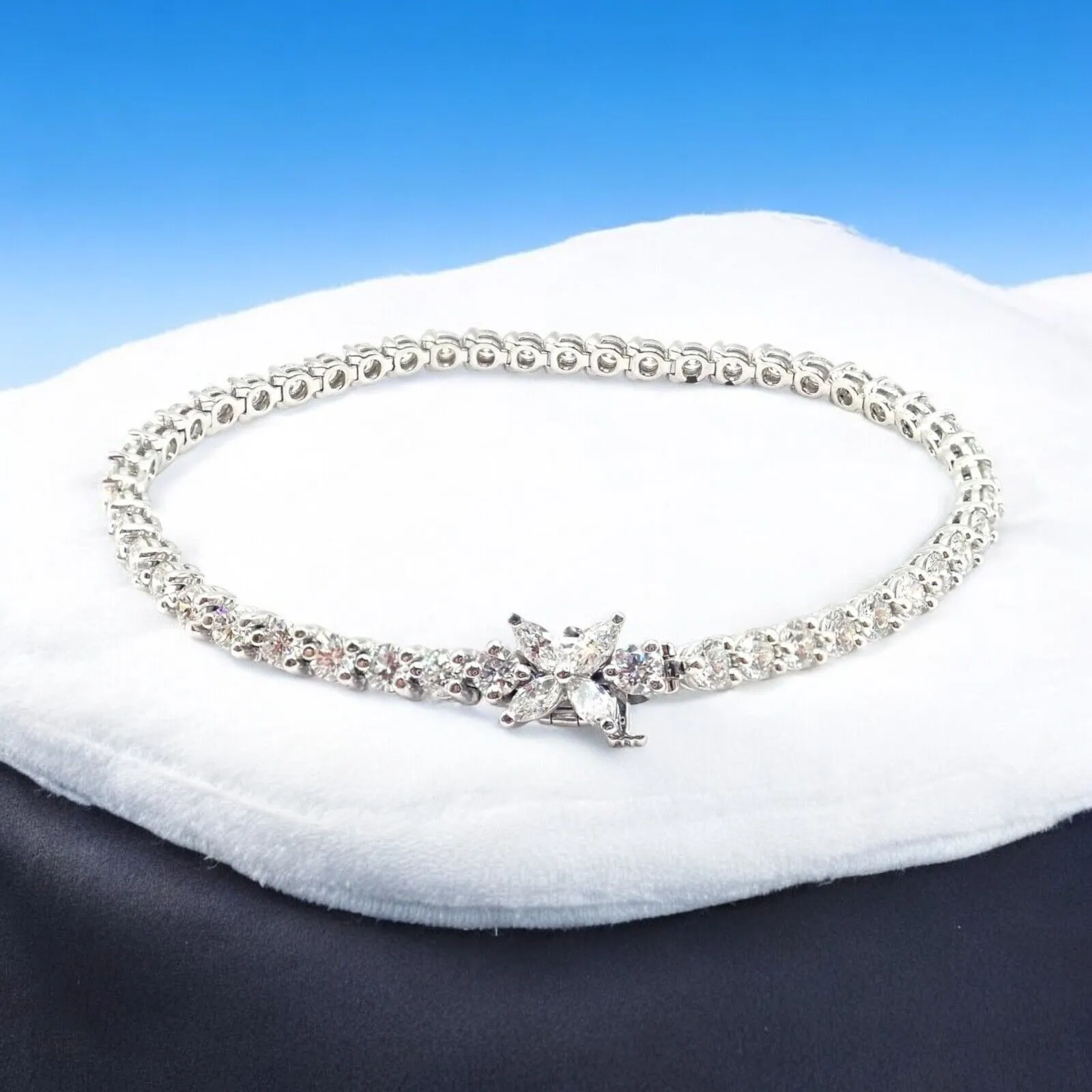 Authentic! Tiffany & Co Victoria Platinum 4.49ct Diamond Line Tennis Bracelet