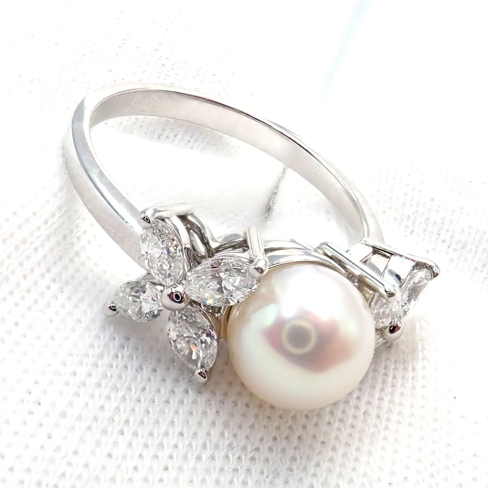 Authentic! Tiffany & Co Victoria Platinum Diamond 7.5mm Pearl Band Ring