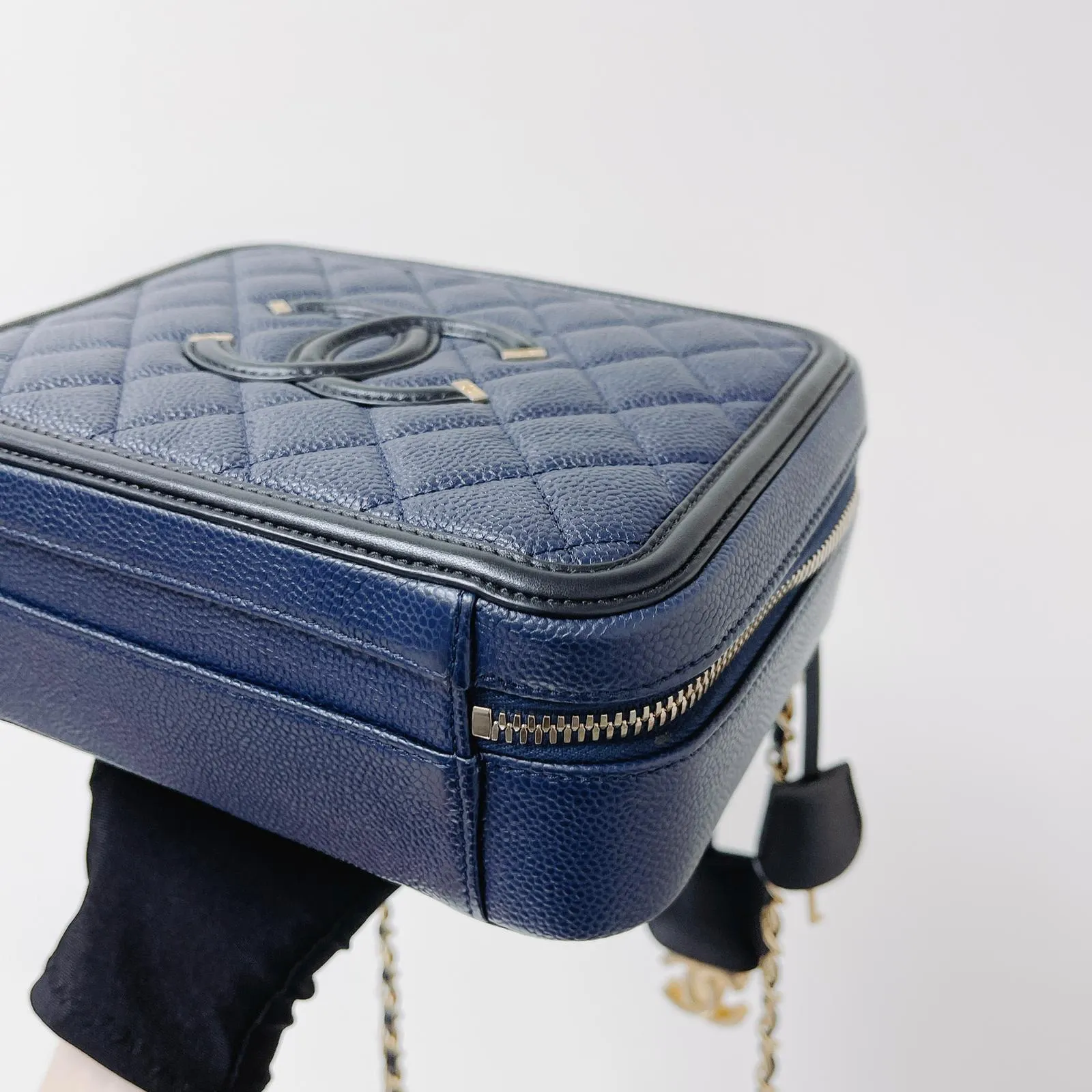 Chanel Vanity Case Filigree Medium