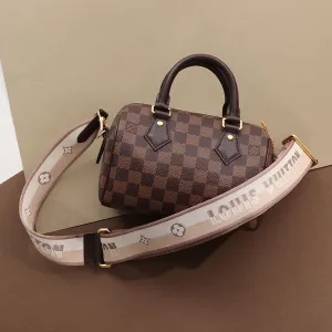 Louis Vuitton Damier Ebne Speedy 20