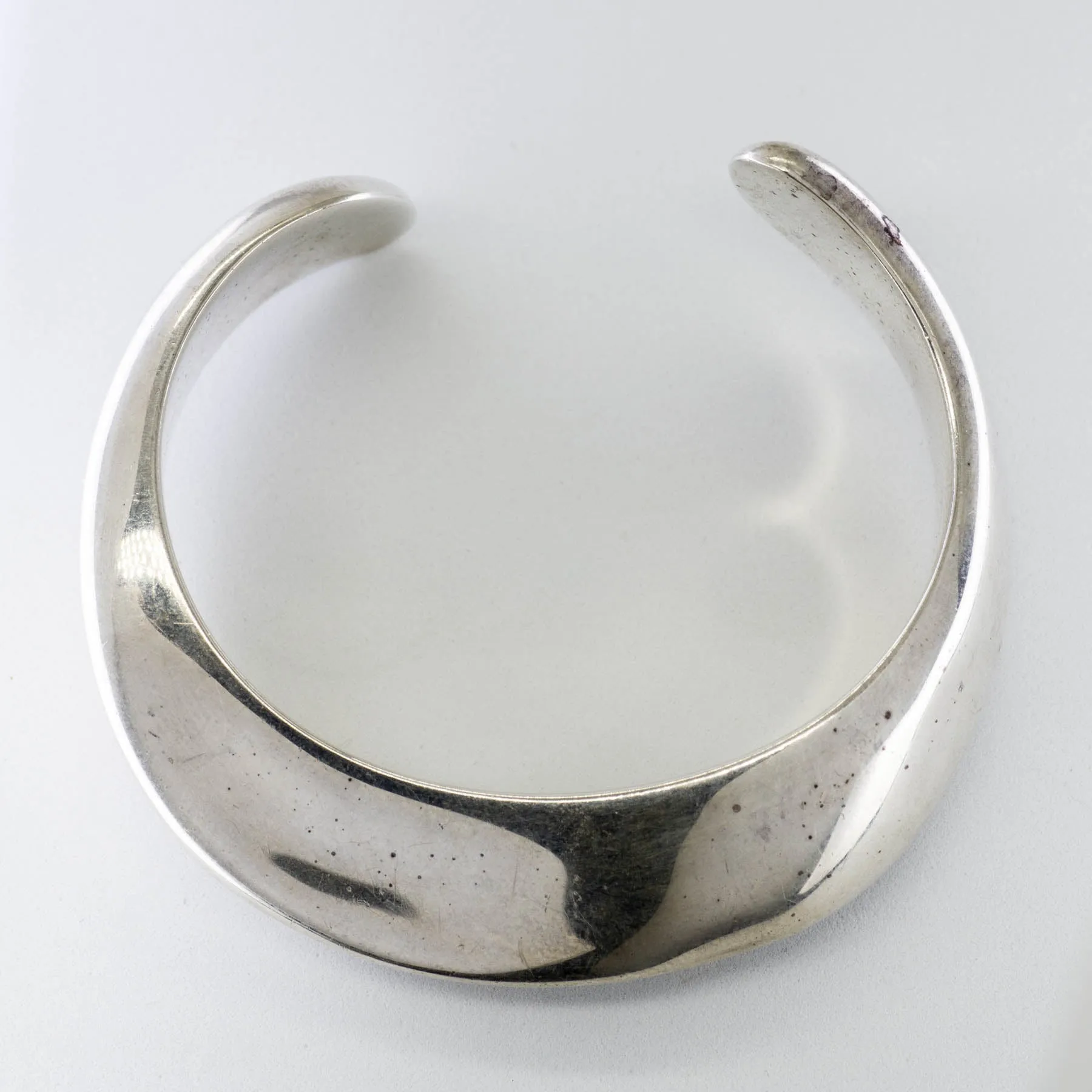 'Tiffany & Co.' Elsa Peretti Swirl Cuff in Sterling