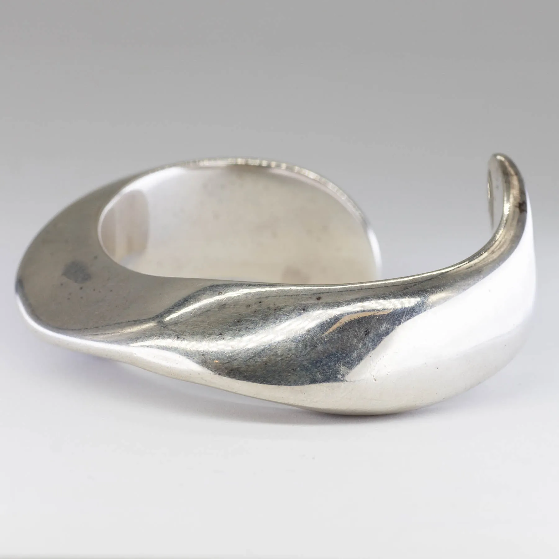 'Tiffany & Co.' Elsa Peretti Swirl Cuff in Sterling